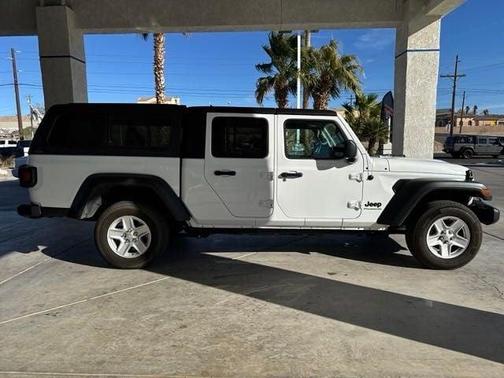 2023 Jeep Gladiator Sport
