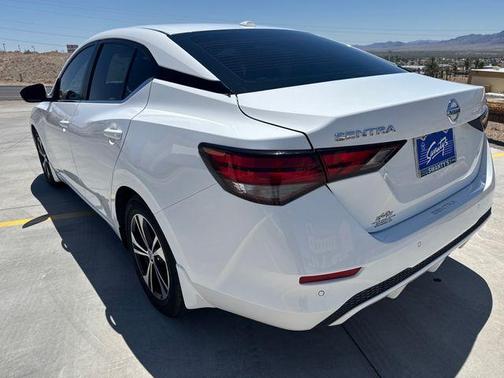 Cloud White 2022 Nissan Sentra SV