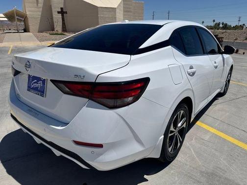 Cloud White 2022 Nissan Sentra SV