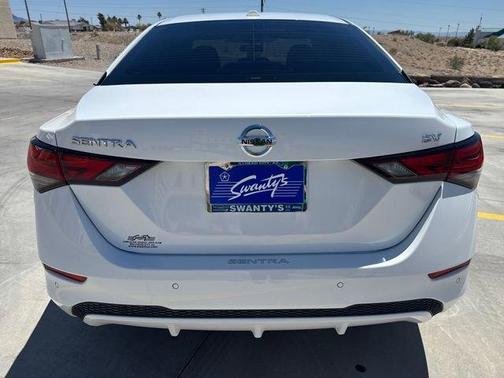 Cloud White 2022 Nissan Sentra SV