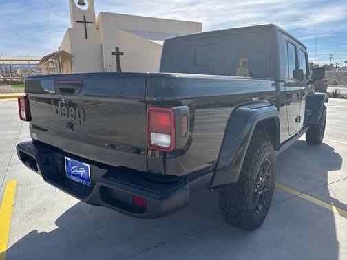 2023 Jeep Gladiator Sport