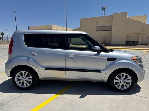 2012 Kia Soul +