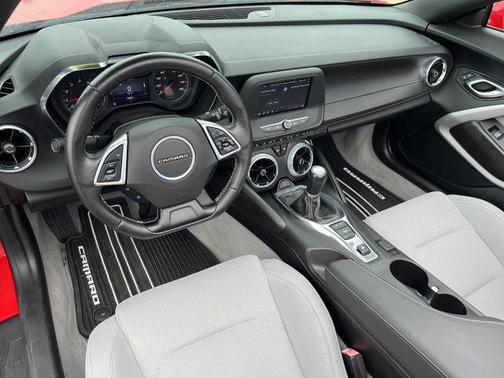 2022 Chevrolet Camaro 1LT