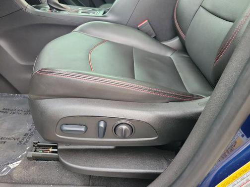 2022 Chevrolet Equinox FWD RS