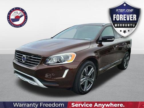 2017 Volvo XC60 T5 Dynamic