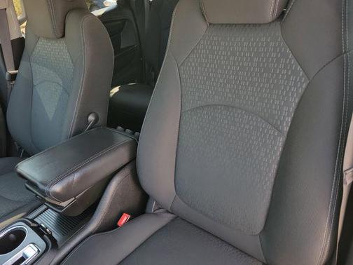 2016 GMC Acadia SLE-2