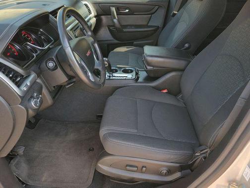 2016 GMC Acadia SLE-2