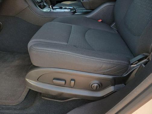 2016 GMC Acadia SLE-2