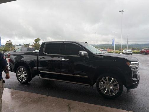 2022 Chevrolet Silverado 1500 High Country