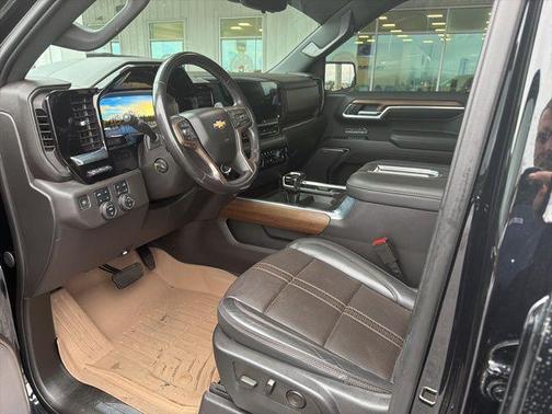 2022 Chevrolet Silverado 1500 High Country