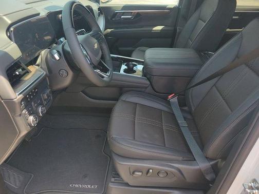 2025 Chevrolet Tahoe 4WD High Country