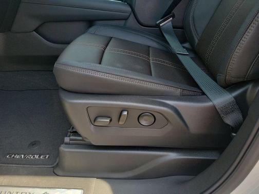 2025 Chevrolet Tahoe 4WD High Country