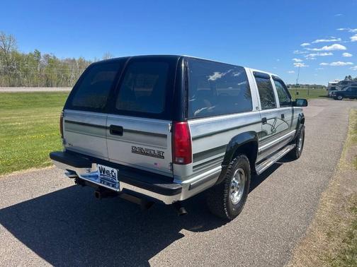 Quicksilver Metallic 1993 Chevrolet Suburban 2500