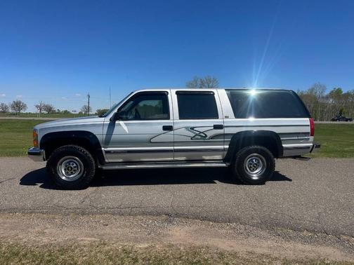 Quicksilver Metallic 1993 Chevrolet Suburban 2500