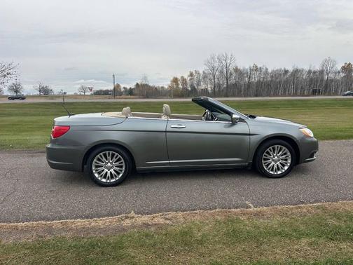 2011 Chrysler 200 Limited
