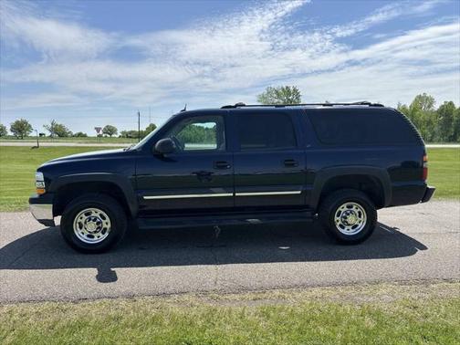 2004 Chevrolet Suburban 2500 LT