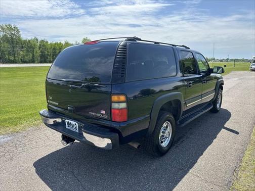 2004 Chevrolet Suburban 2500 LT