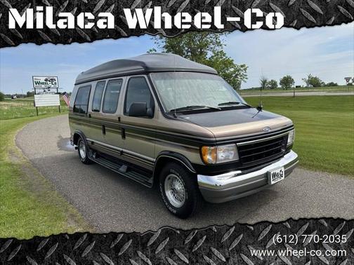 1996 Ford E150 Base