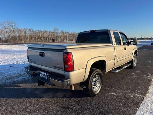 2005 Chevrolet Silverado 2500 LS H/D Extended Cab