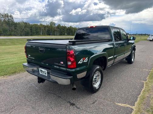 2004 Chevrolet Silverado 2500 LS H/D Crew Cab