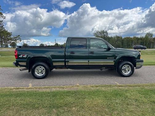 2004 Chevrolet Silverado 2500 LS H/D Crew Cab