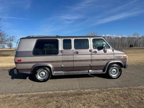 1994 Chevrolet Van G20 2dr Cargo