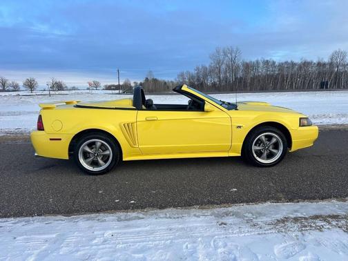 2001 Ford Mustang GT