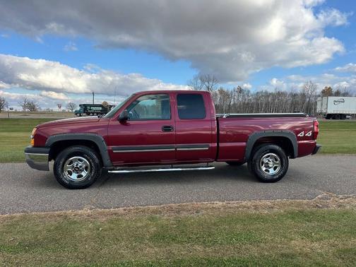 2004 Chevrolet Silverado 1500 LS Extended Cab