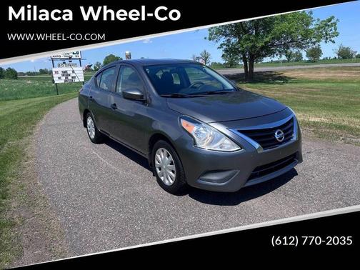 Gun Metallic 2017 Nissan Versa 1.6 S+