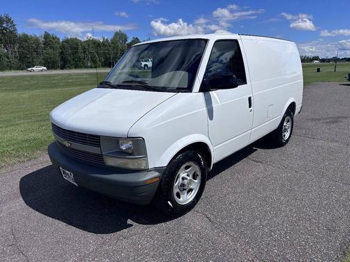 Summit White 2005 Chevrolet Astro Base