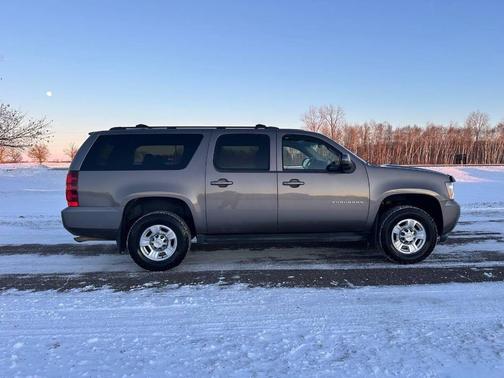 2011 Chevrolet Suburban 2500 LS
