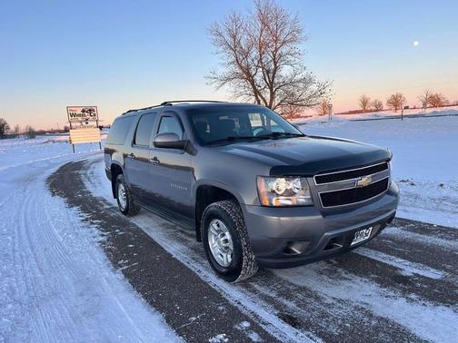 2011 Chevrolet Suburban 2500 LS