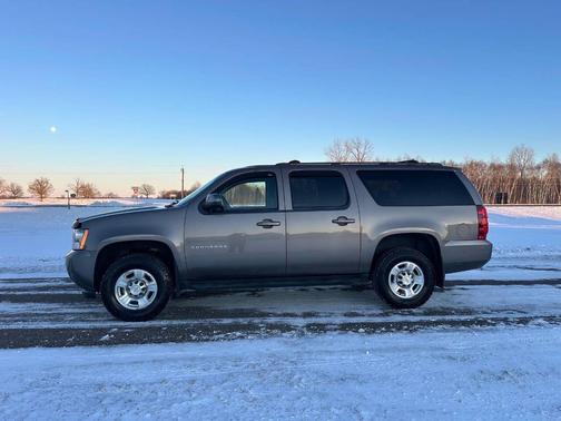 2011 Chevrolet Suburban 2500 LS