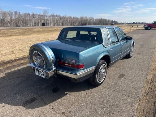 1986 Cadillac Seville Base