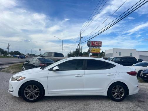 Quartz White Pearl 2017 Hyundai ELANTRA Value Edition