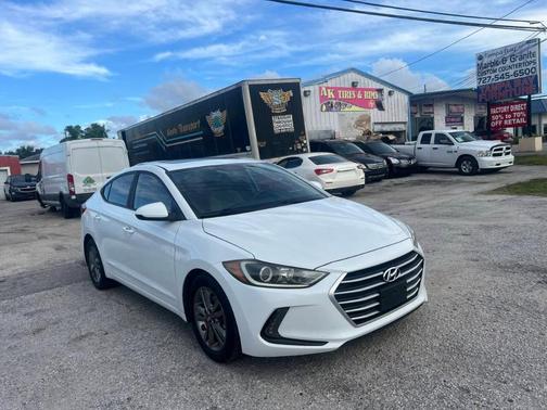 Quartz White Pearl 2017 Hyundai ELANTRA Value Edition