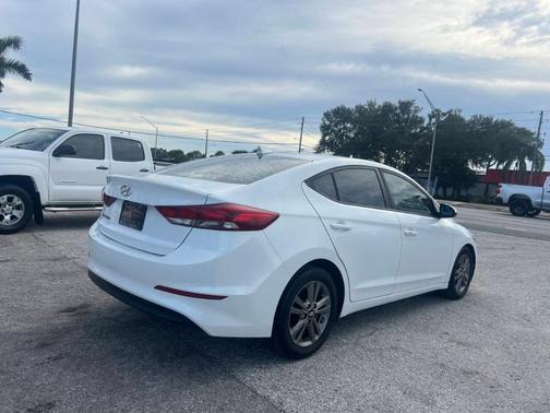 Quartz White Pearl 2017 Hyundai ELANTRA Value Edition