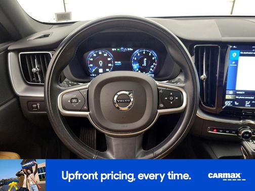 2020 Volvo XC60 T5 Momentum