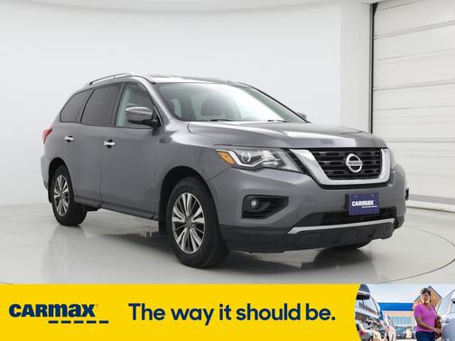 2018 Nissan Pathfinder SV