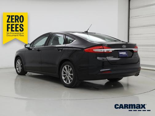 Black 2017 Ford Fusion SE