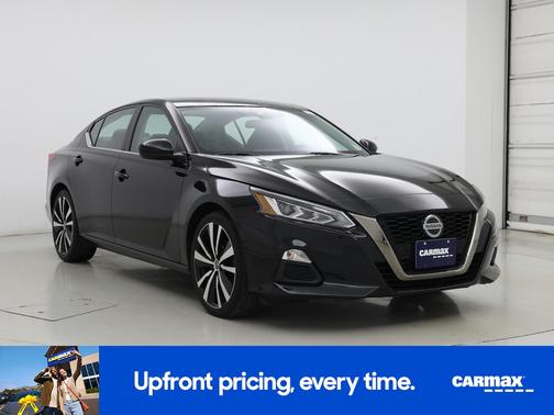 Black 2020 Nissan Altima SR