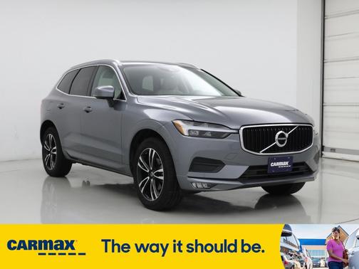 2021 Volvo XC60 T5 Momentum