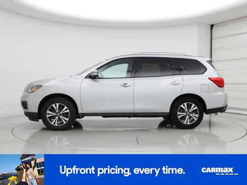 2017 Nissan Pathfinder SV