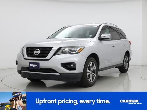 2017 Nissan Pathfinder SV