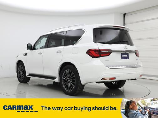 2022 INFINITI QX80 Luxe