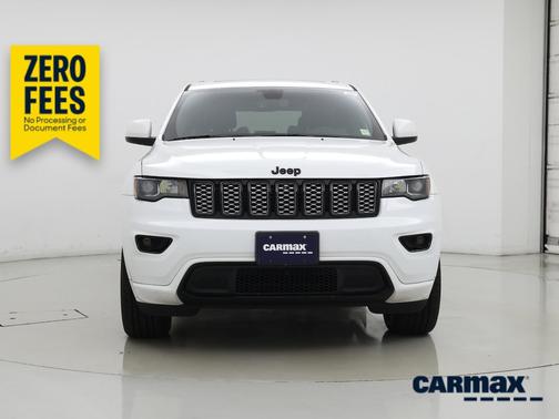White 2019 Jeep Grand Cherokee Altitude