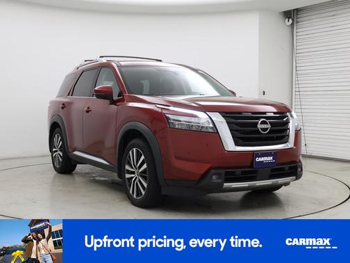 2022 Nissan Pathfinder Platinum