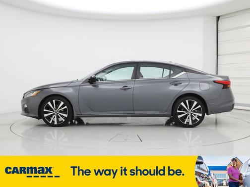 2020 Nissan Altima SR