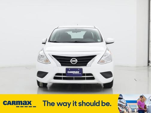 2015 Nissan Versa SV