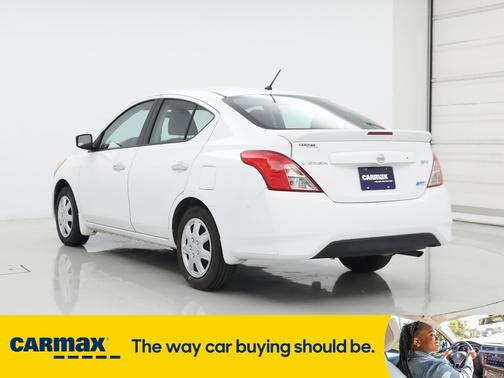 2015 Nissan Versa SV